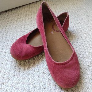 Merrell | RED Suede Round Toe Flats Sz 6.5